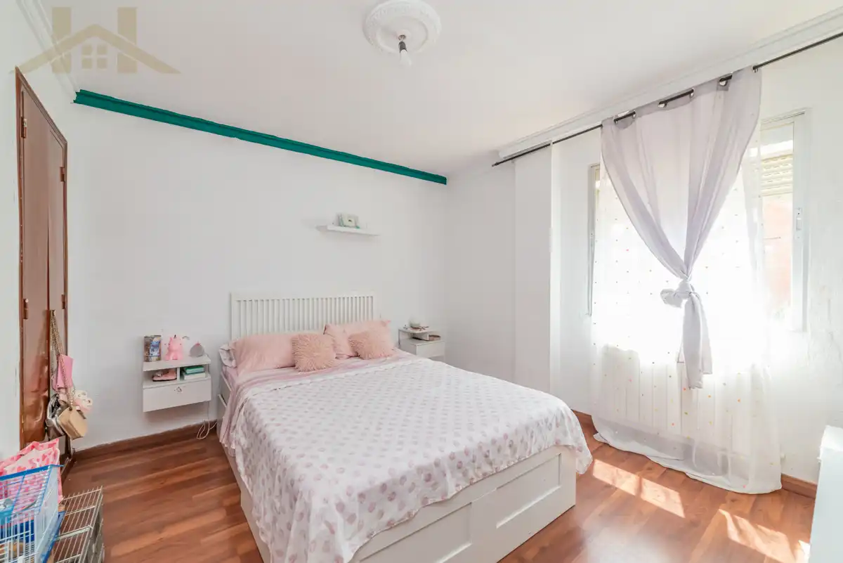 Bedroom of Flat for sale in Aranjuez  with Air Conditioner, Heating and Terrace