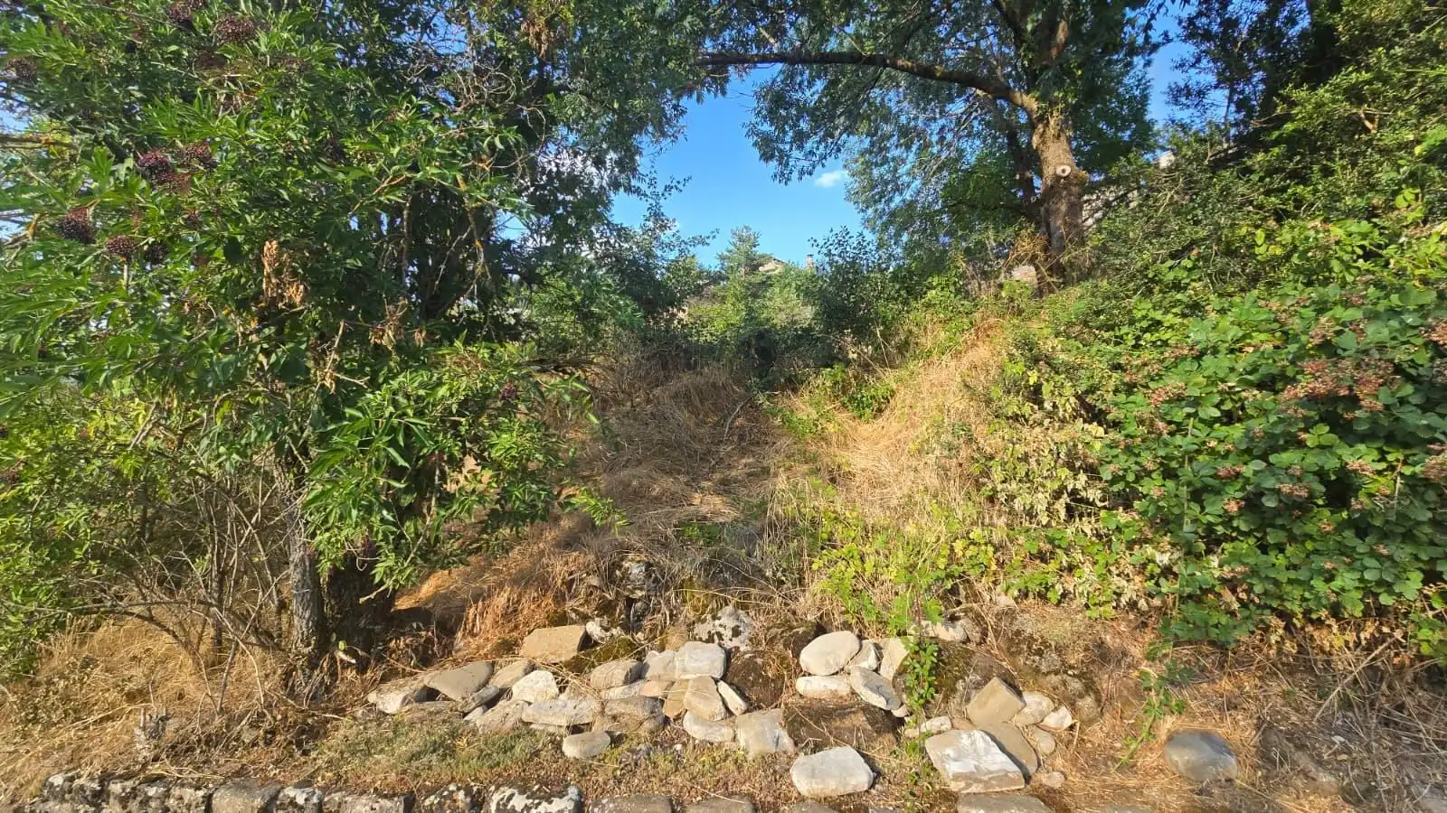 Residencial en venda en Aisa
