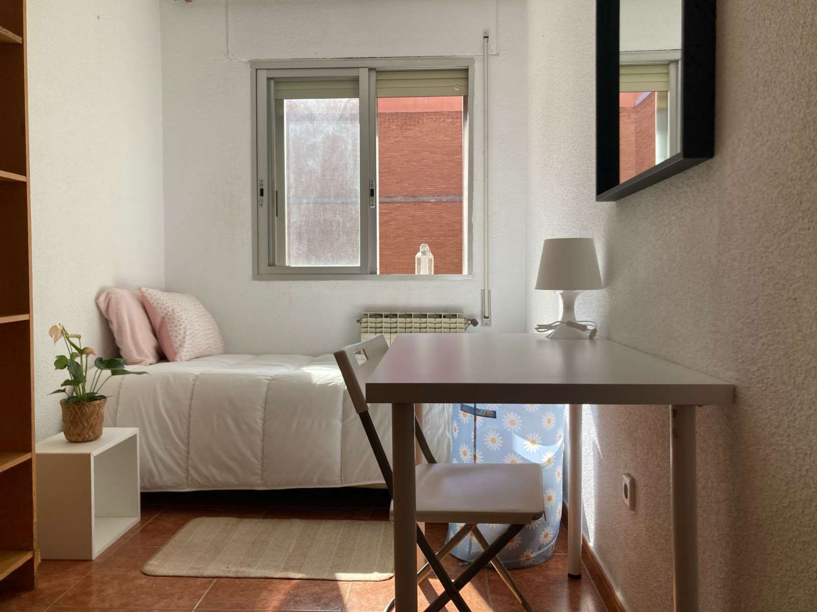 Habitación de Piso para compartir en  Madrid Capital con Terraza