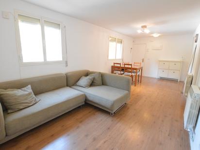 Living room of Flat for sale in  Madrid Capital  with Heating, Parquet flooring and Terrace