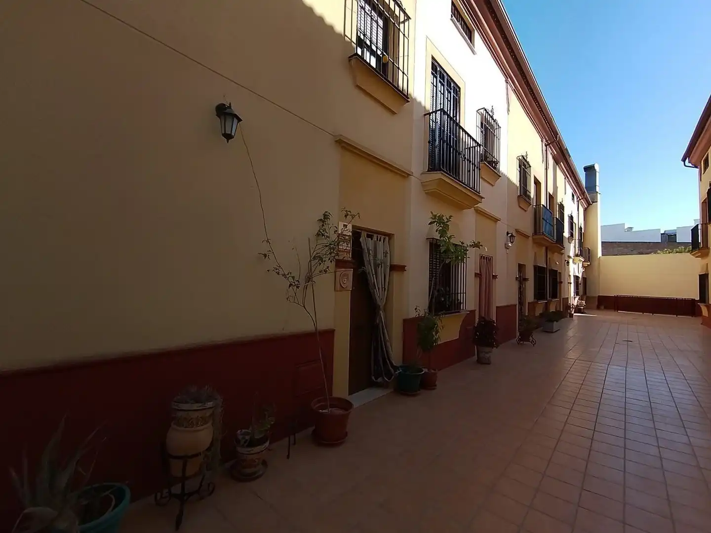 Vista exterior de Casa adosada en venda en Aguilar de la Frontera