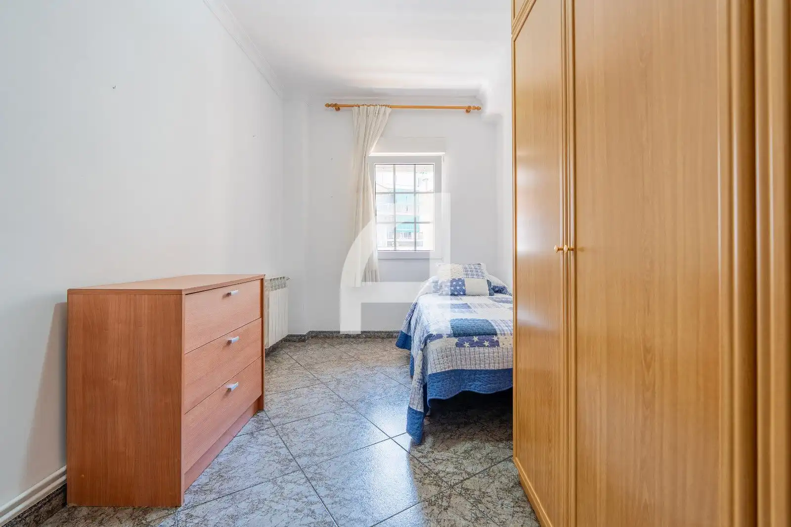 Habitación de Piso en venta en Sant Joan Despí con Calefacción y Terraza