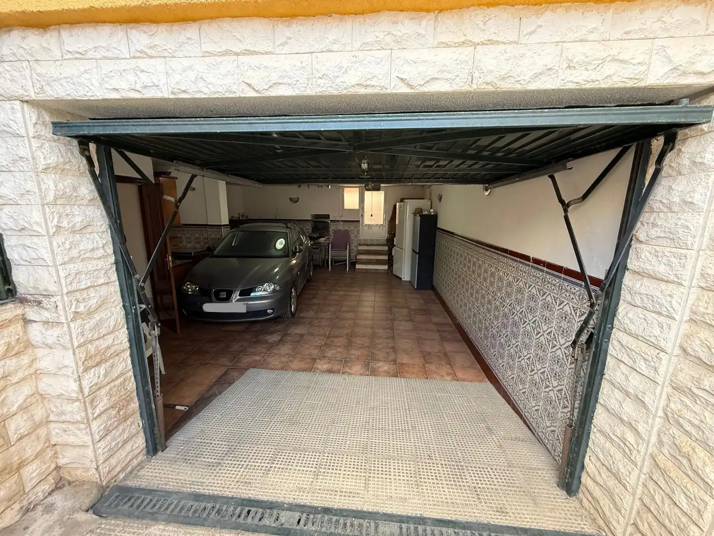 Parking of Detached homes for sale in Poblete  with Air Conditioner, Heating and Terrace