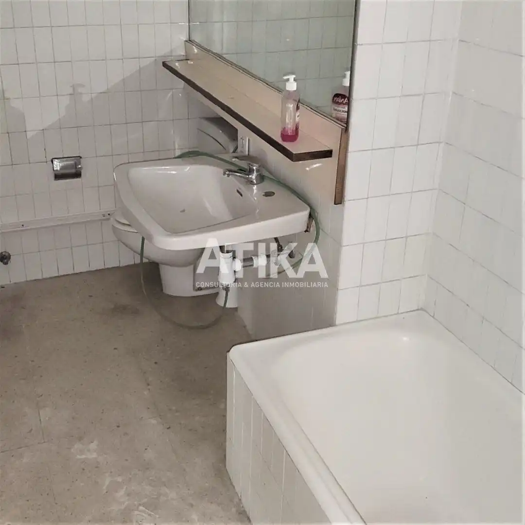 Badezimmer von Geschaftsraum zum Verkauf in Ontinyent