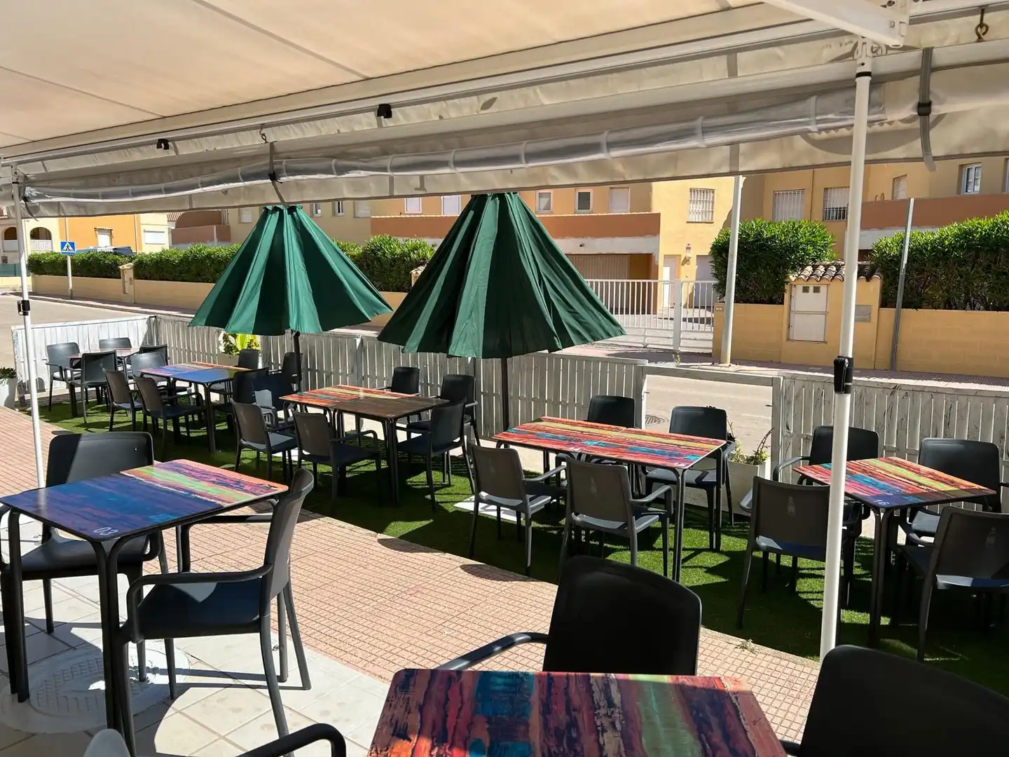 Terrassa de Local en venda en Oliva