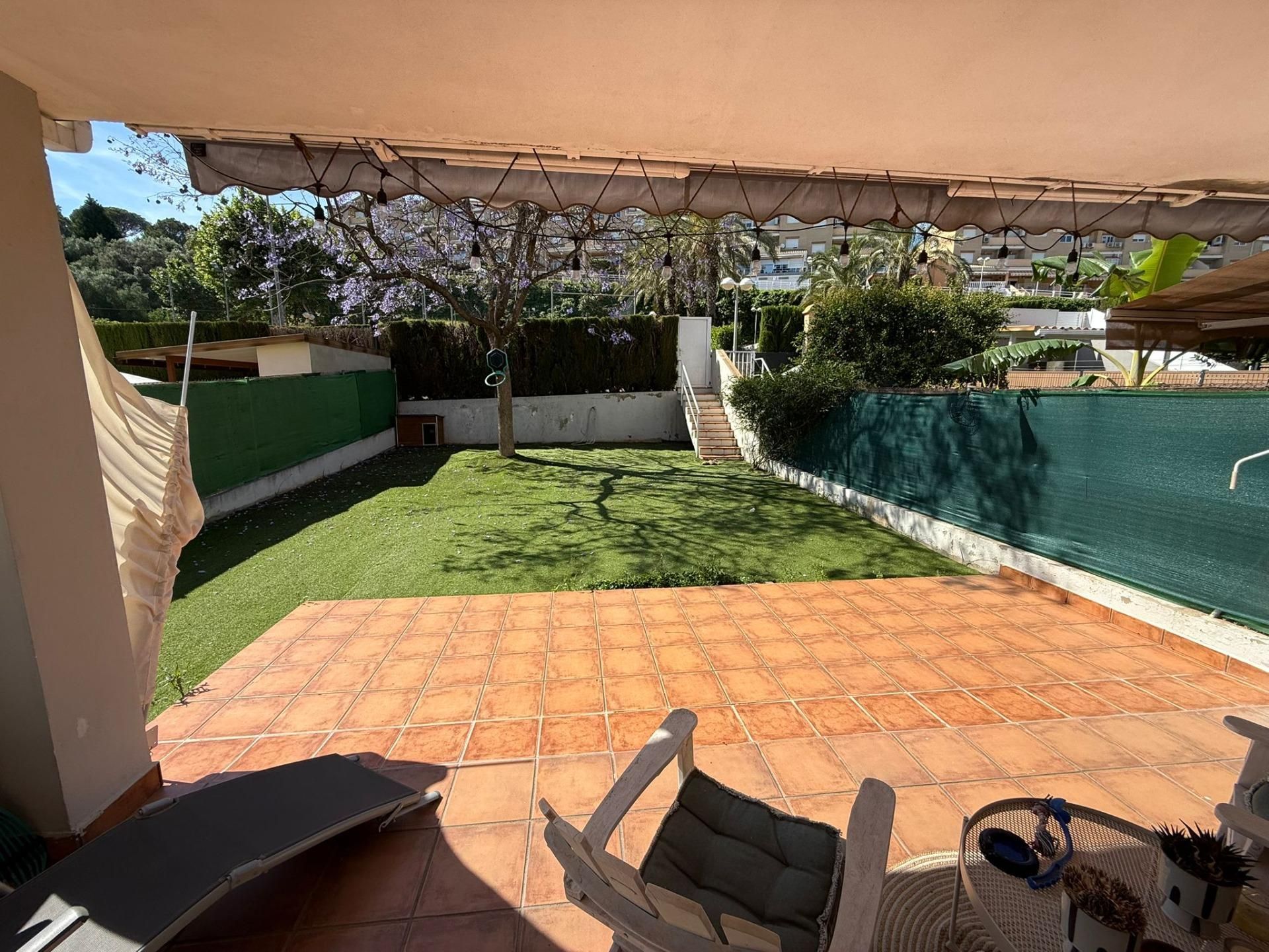 Jardín de Casa adosada en venta en Alzira con Jardín privado, Terraza y Balcón