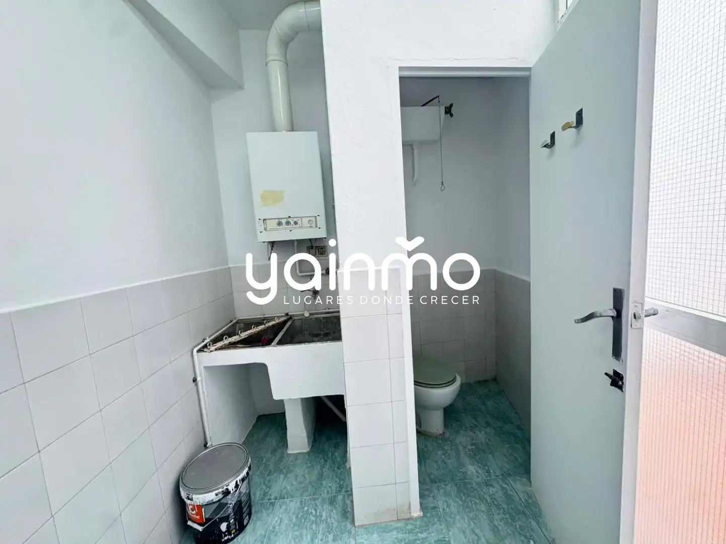 Badezimmer von Büro zur Miete in Jaén