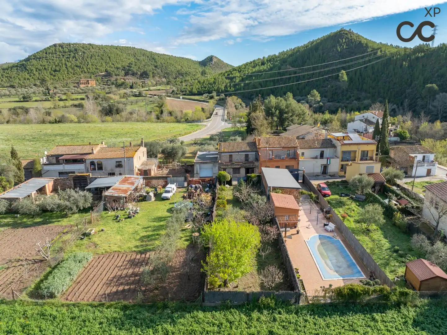 Vista exterior de Finca rústica en venda en Boadella i les Escaules amb Calefacció, Jardí privat i Terrassa