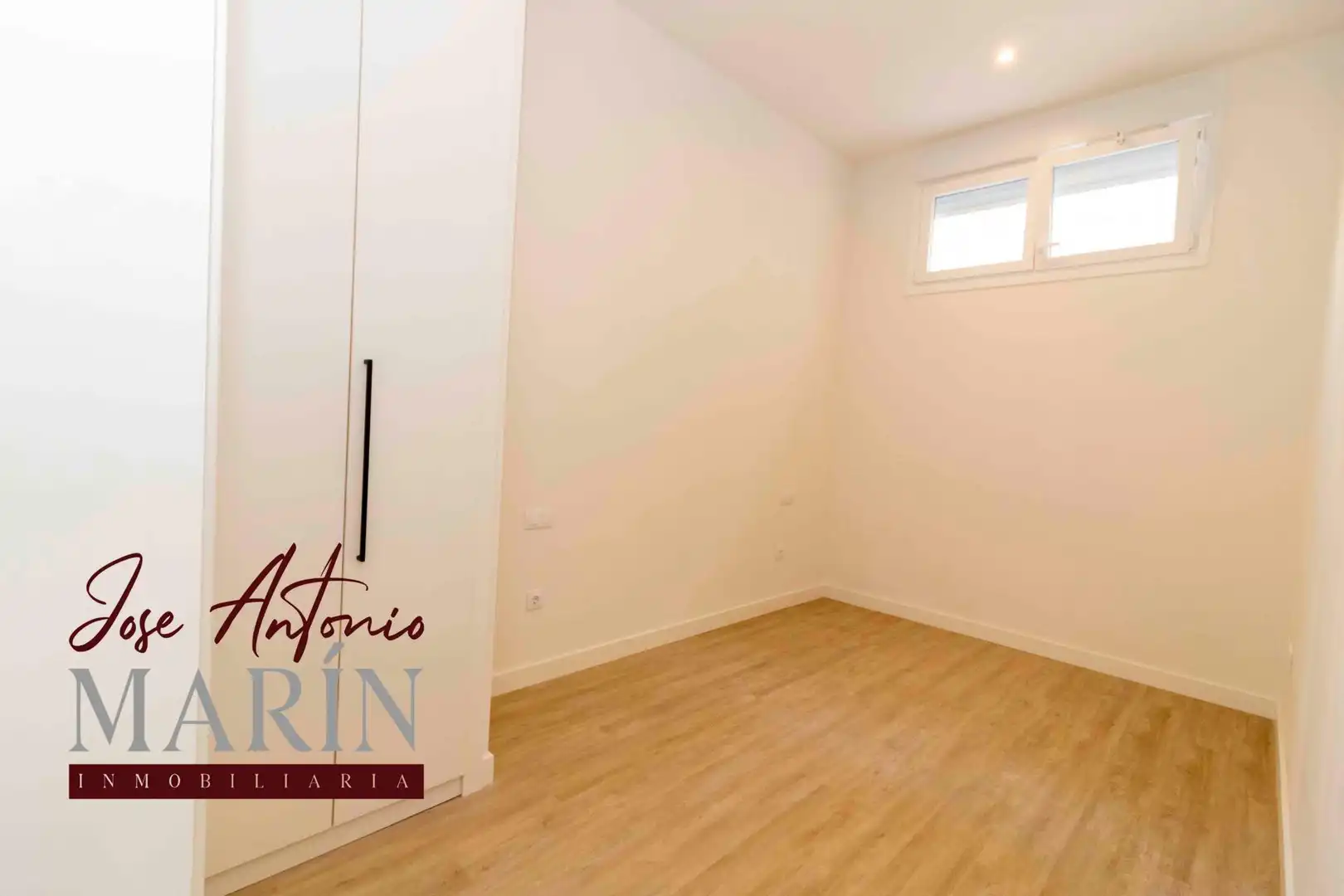 Dormitori de Apartament en venda en Badajoz amb Aire condicionat