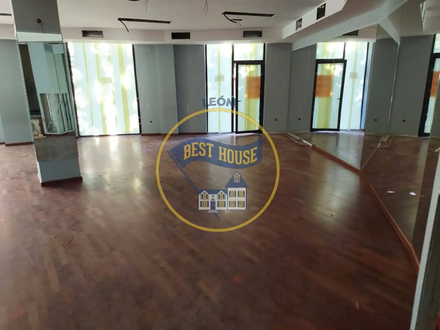 Local de alquiler en San Mamés - La Palomera