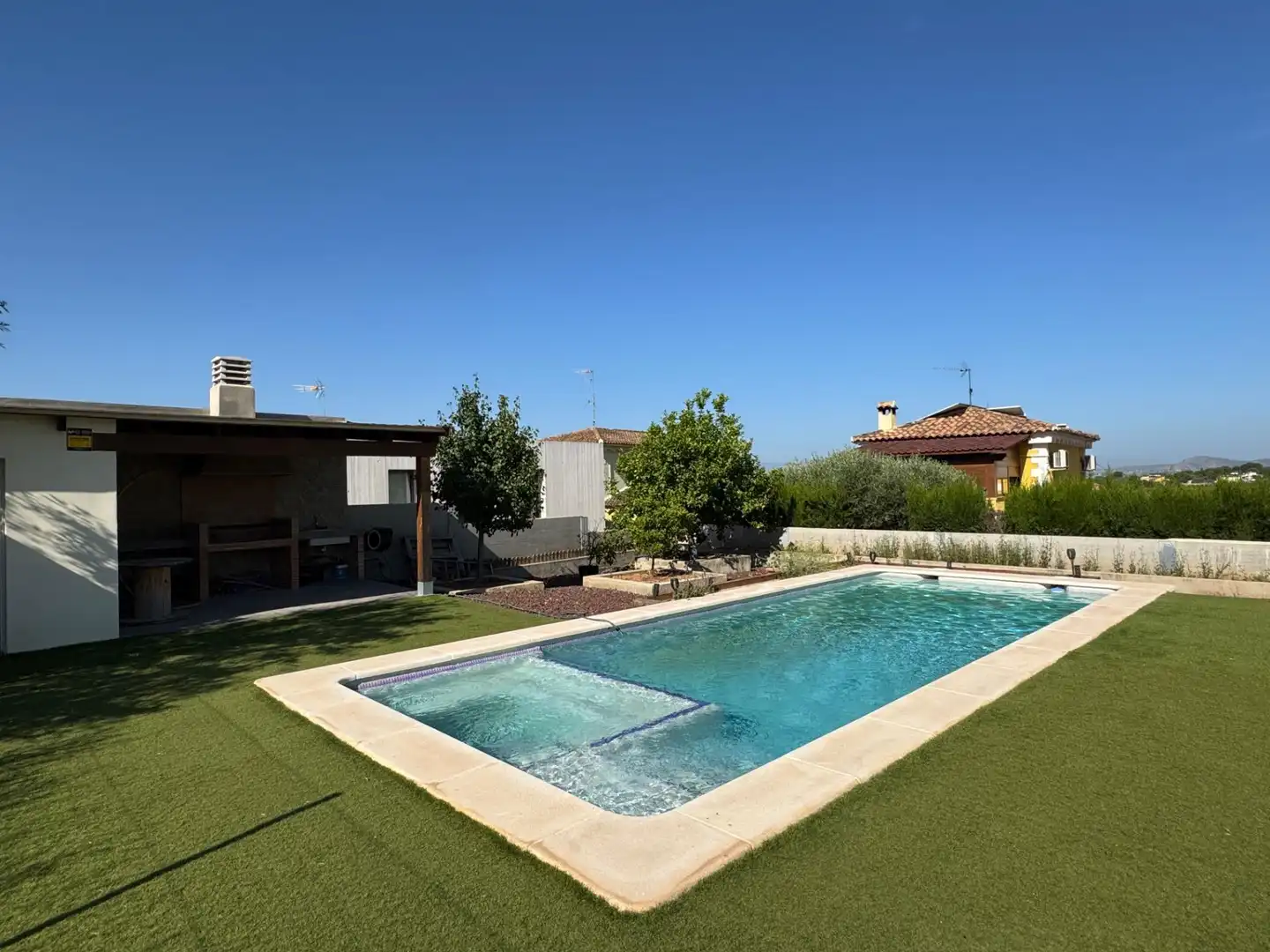 Swimming pool of Houses for sale in La Pobla de Vallbona  with Air Conditioner, Private garden and Terrace