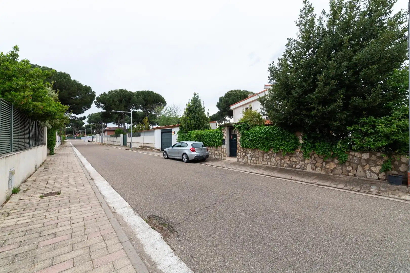 Vista exterior de Casa o chalet en venta en Valladolid con Calefacción, Jardín privado y Piscina