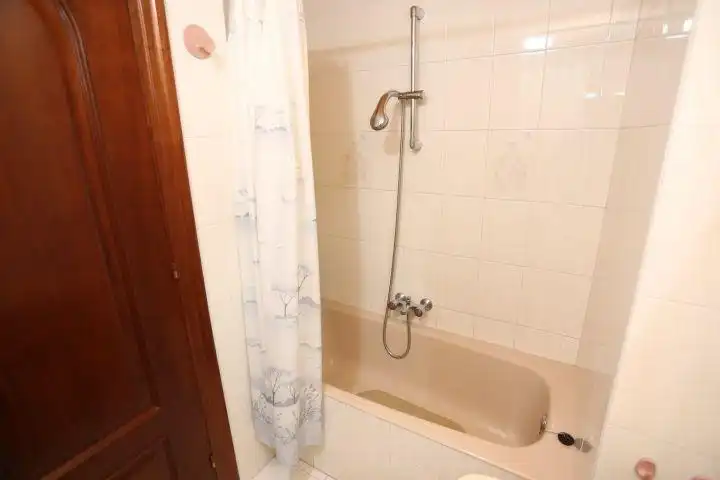 Bathroom of Flat for sale in Laviana  with Heating and Balcony