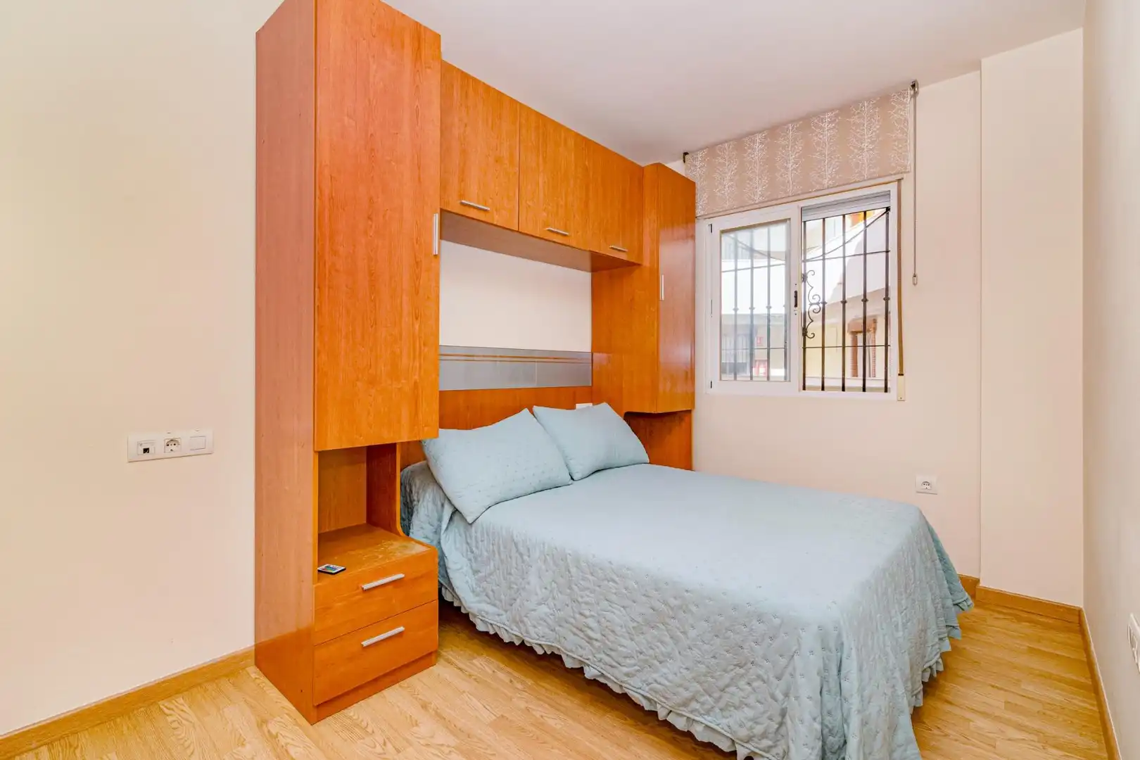 Habitación de Apartamento en venta en La Zubia