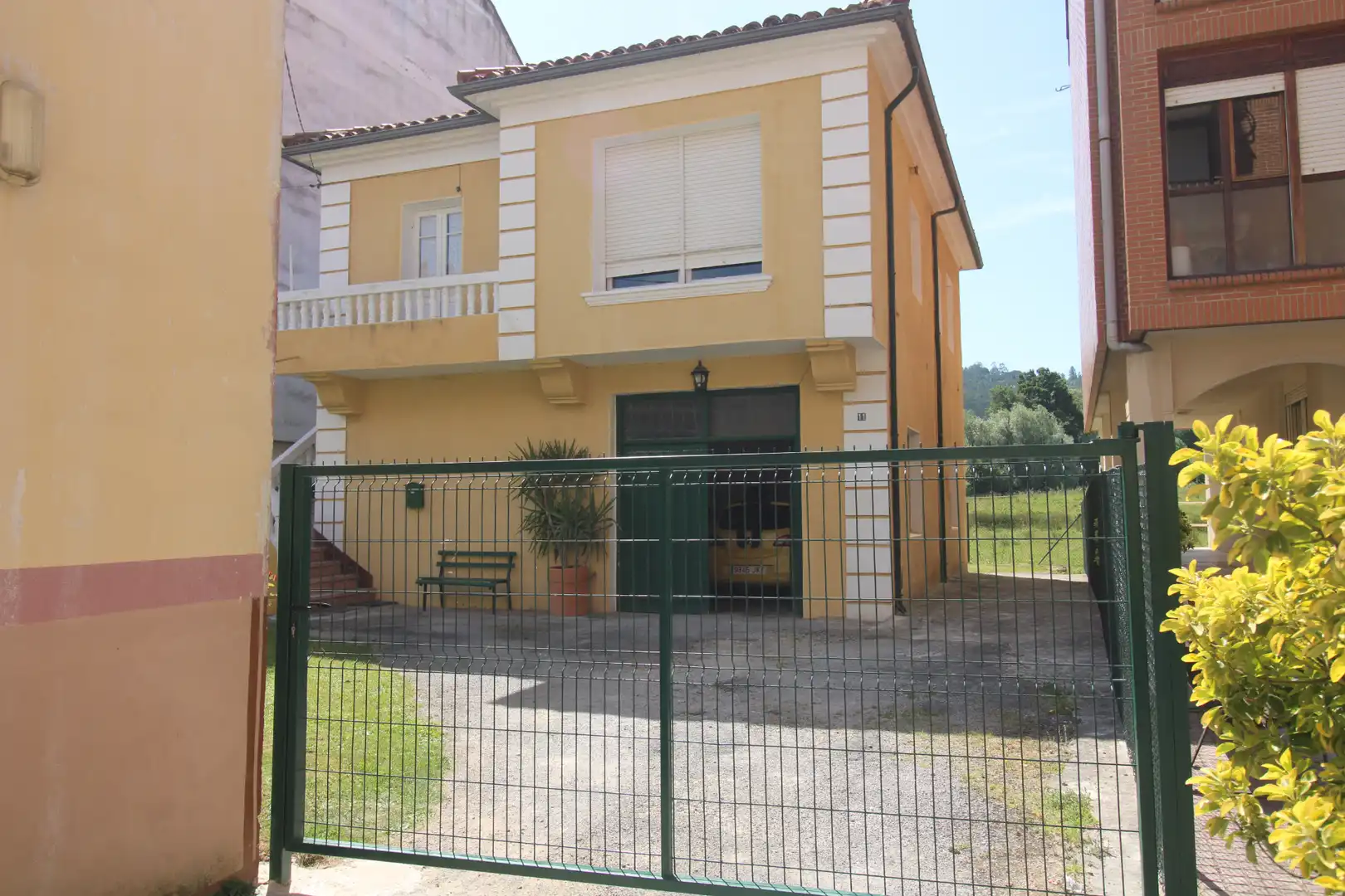 Vista exterior de Casa o chalet en venta en Santa María de Cayón con Calefacción, Jardín privado y Terraza