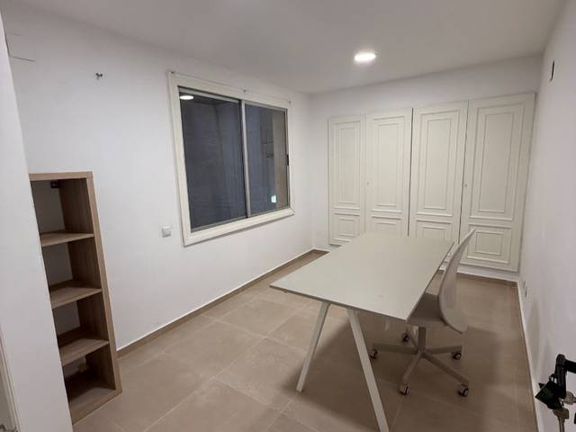 Oficina en Alquiler en Avinguda Rei En Jaume, 76 en Casco Histórico