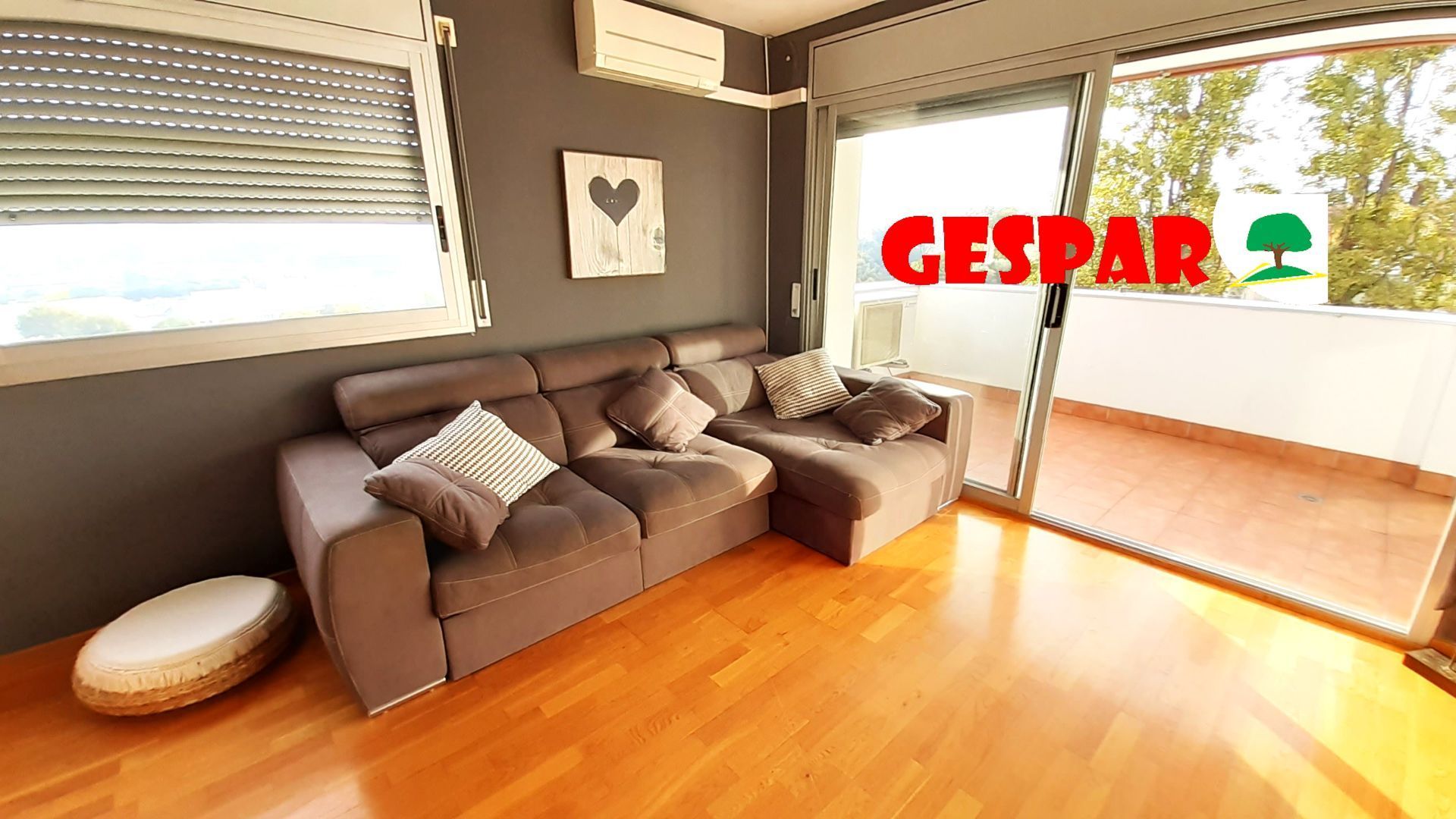 Living room of Flat for sale in Parets del Vallès  with Air Conditioner, Heating and Terrace