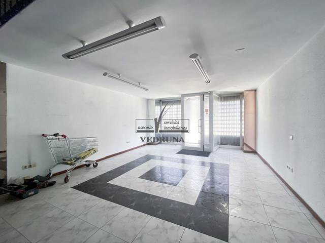 Local comercial en Venta en Calle Manuel Escoriaza y Fabro en Ciudad Jardín - Parque Roma