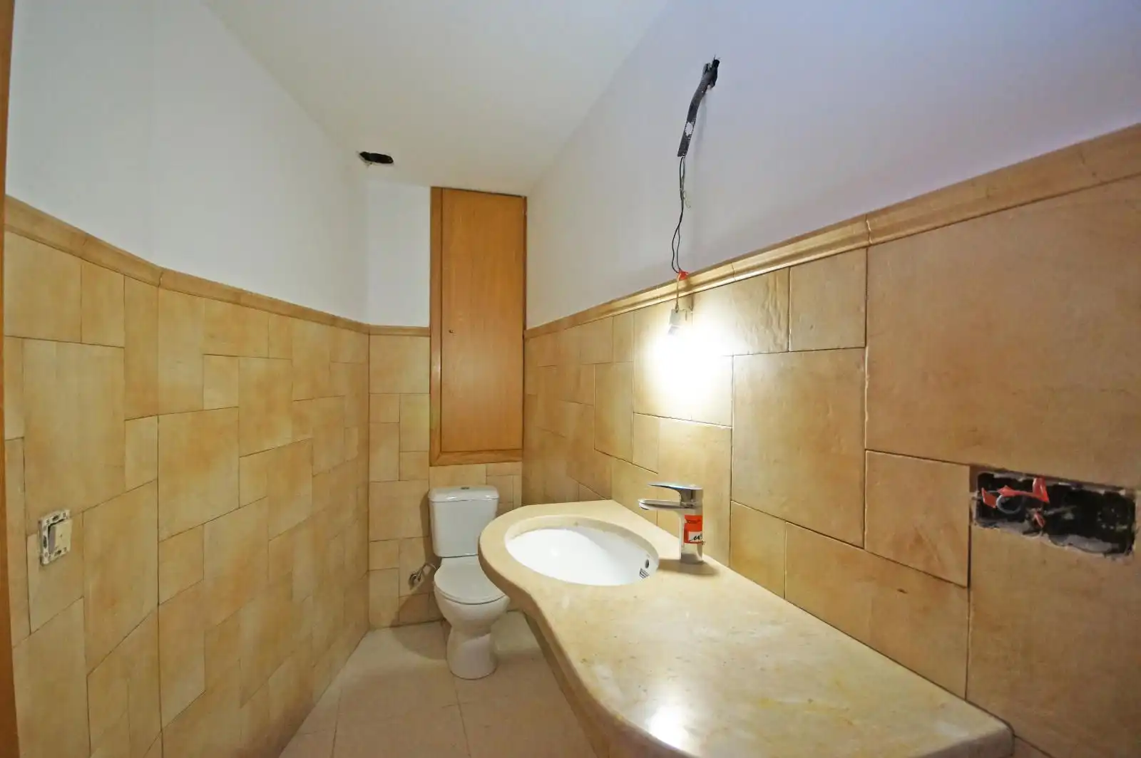 Badezimmer von Geschaftsraum zum Verkauf in Barcelona