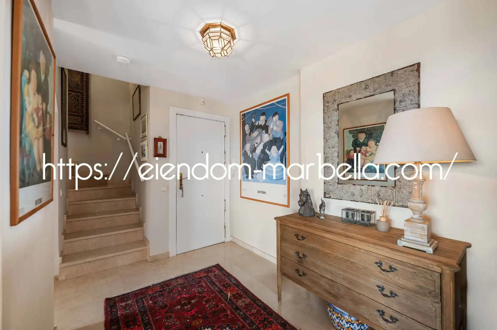Maisonette zum Verkauf in Marbella mit Klimaanlage, Terrasse und Abstellraum