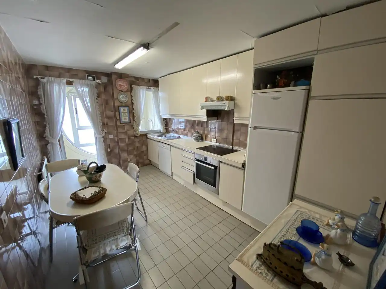 Cocina de Piso en venta en A Coruña Capital  con Calefacción y Trastero