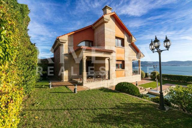 Casa-chalet en Venta en Bordones- Dorron - Sanxenxo en Dorrón