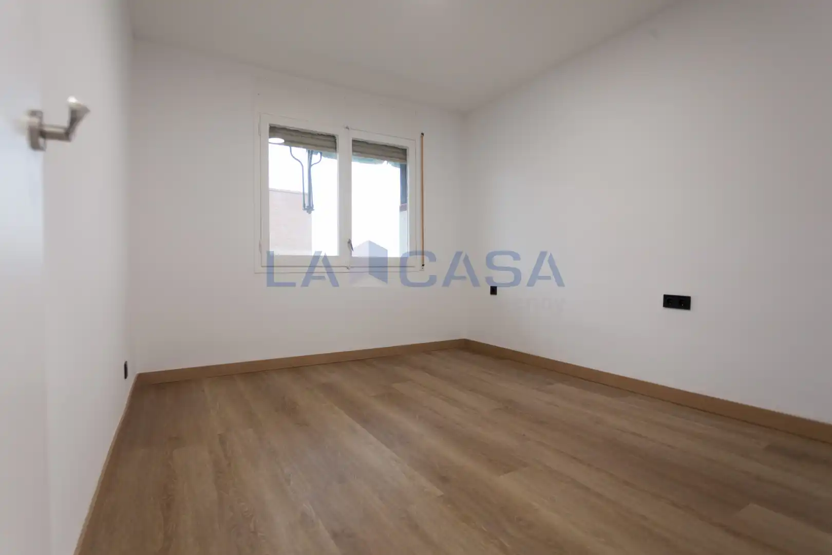 Dormitori de Àtic en venda en L'Hospitalet de Llobregat amb Balcó