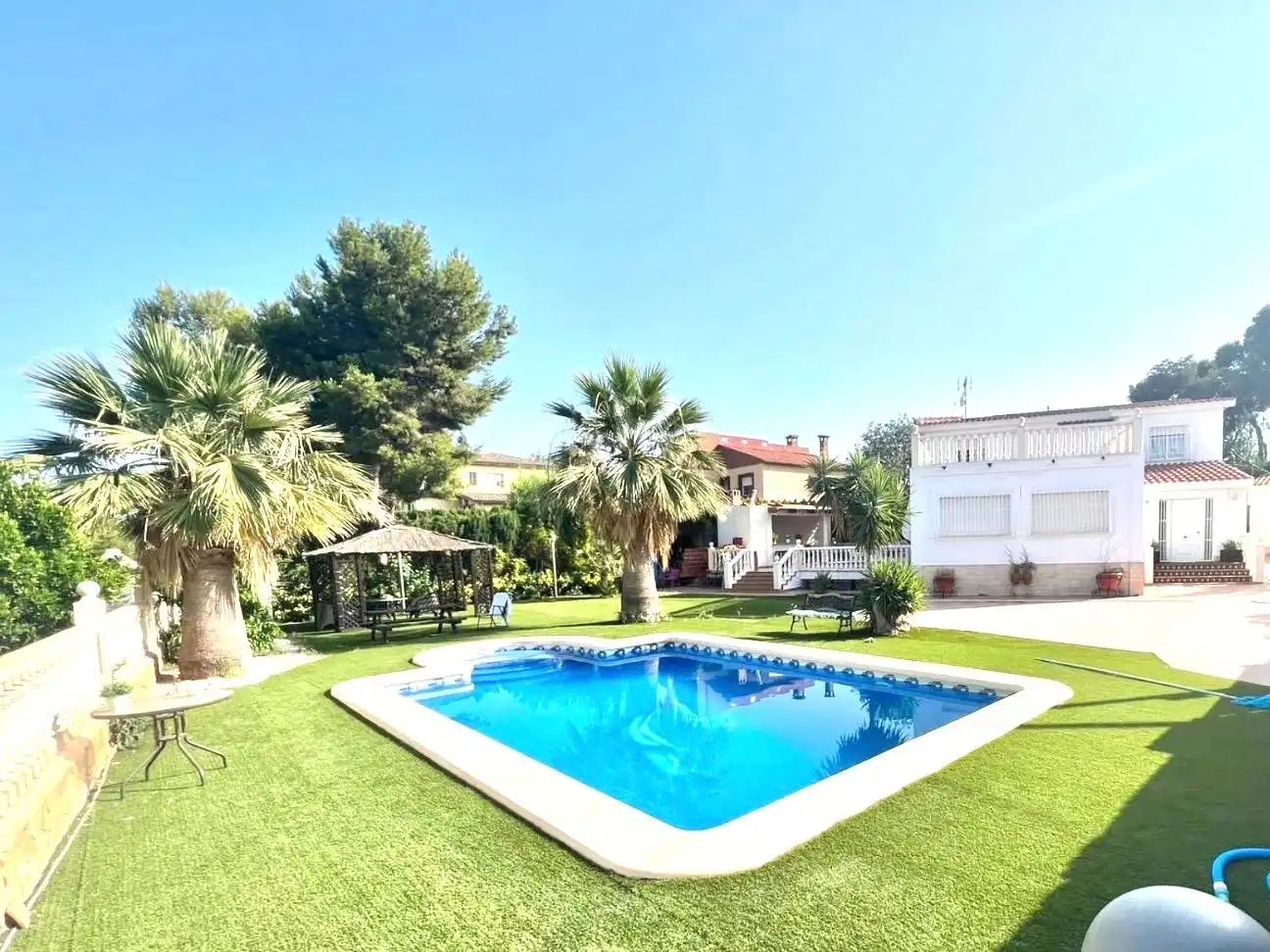 Piscina de Casa o chalet en venta en Mutxamel con Aire acondicionado, Calefacción y Jardín privado