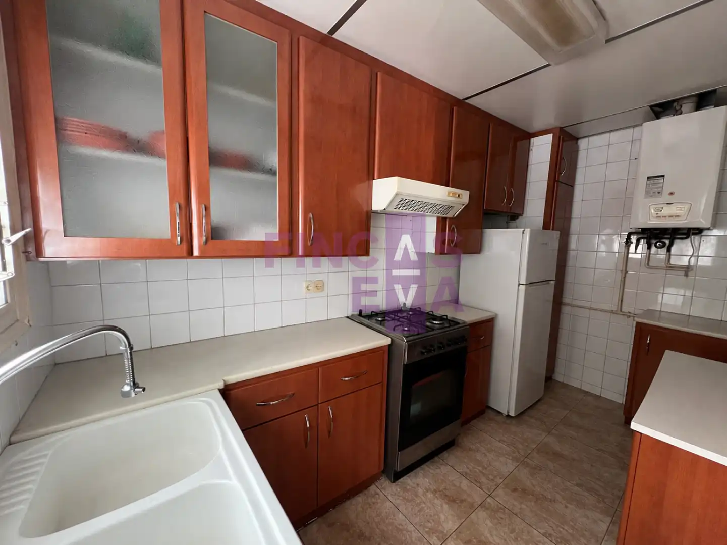Cocina de Piso en venta en Barcelona con Calefacción, Trastero y Balcón
