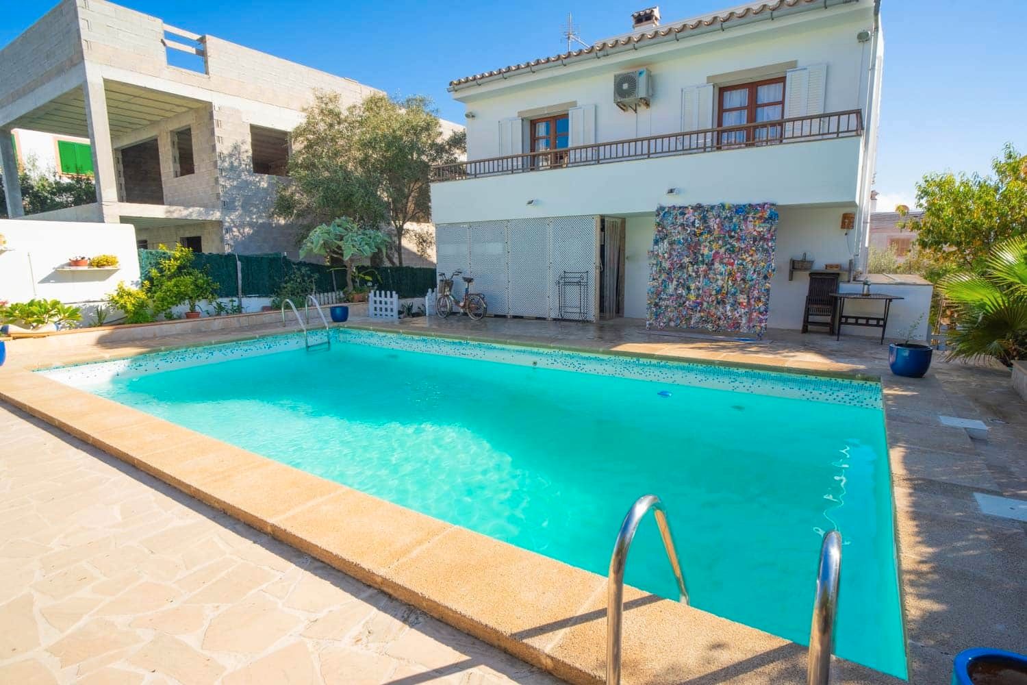 Country homes for sale in Portocolom