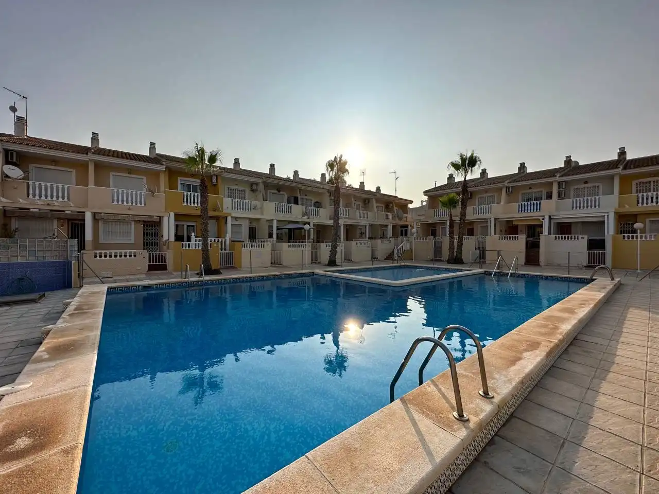 Swimming pool of Ground floor for rent in Guardamar del Segura  with Air Conditioner, Heating and Private garden