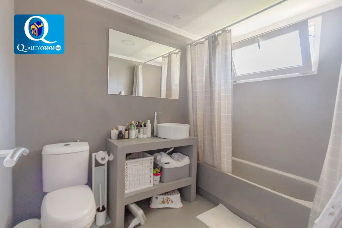Bathroom of Apartments for sale in Alicante / Alacant  with Air Conditioner, Terrace and Community pool