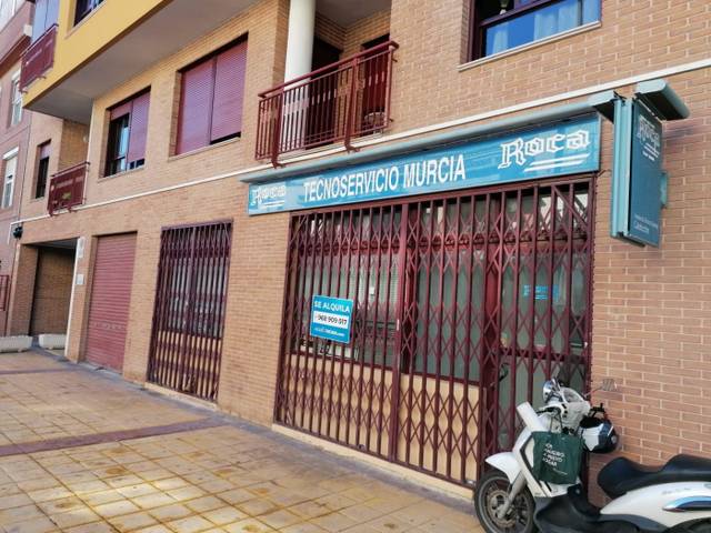 Local comercial en Alquiler en Vistalegre