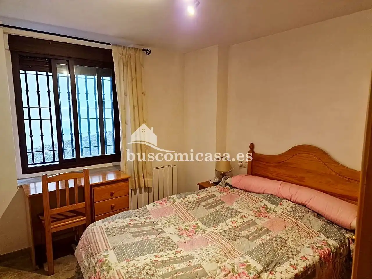 Habitación de Planta baja en venta en Jaén con Aire acondicionado y Calefacción