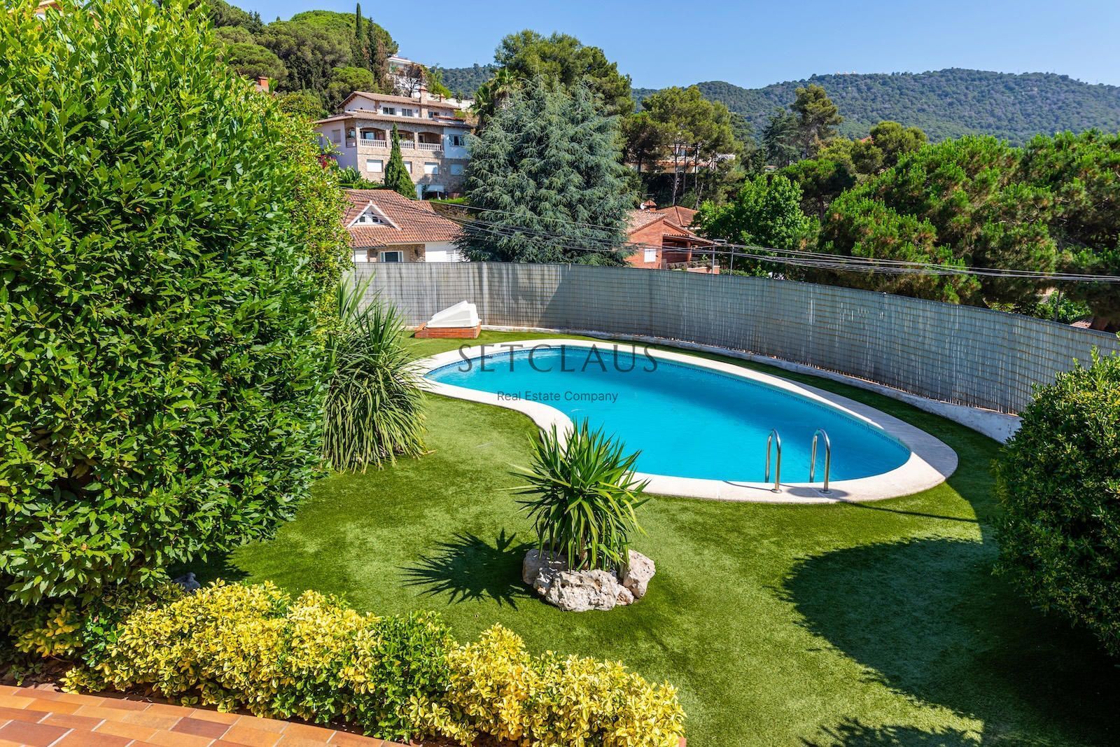 Jardí de Casa o xalet en venda en Cabrils amb Aire condicionat, Calefacció i Terrassa
