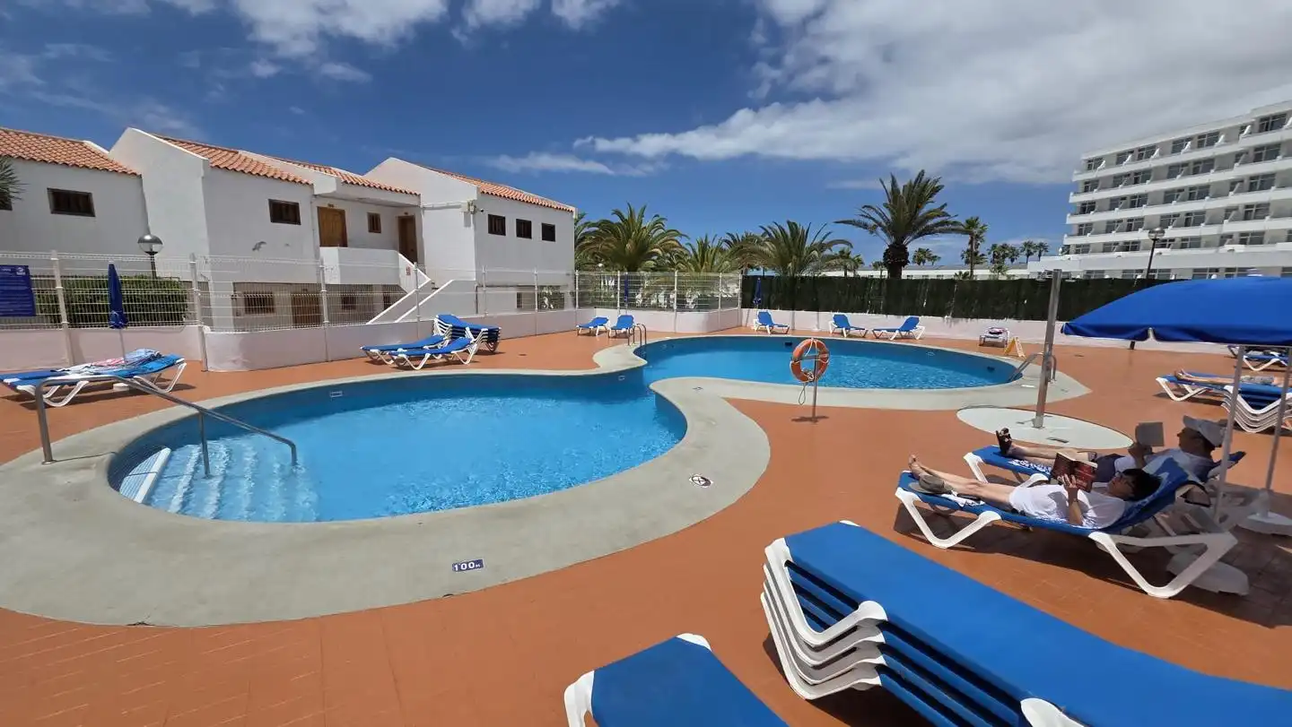 Piscina de Apartament en venda en Costa Adeje