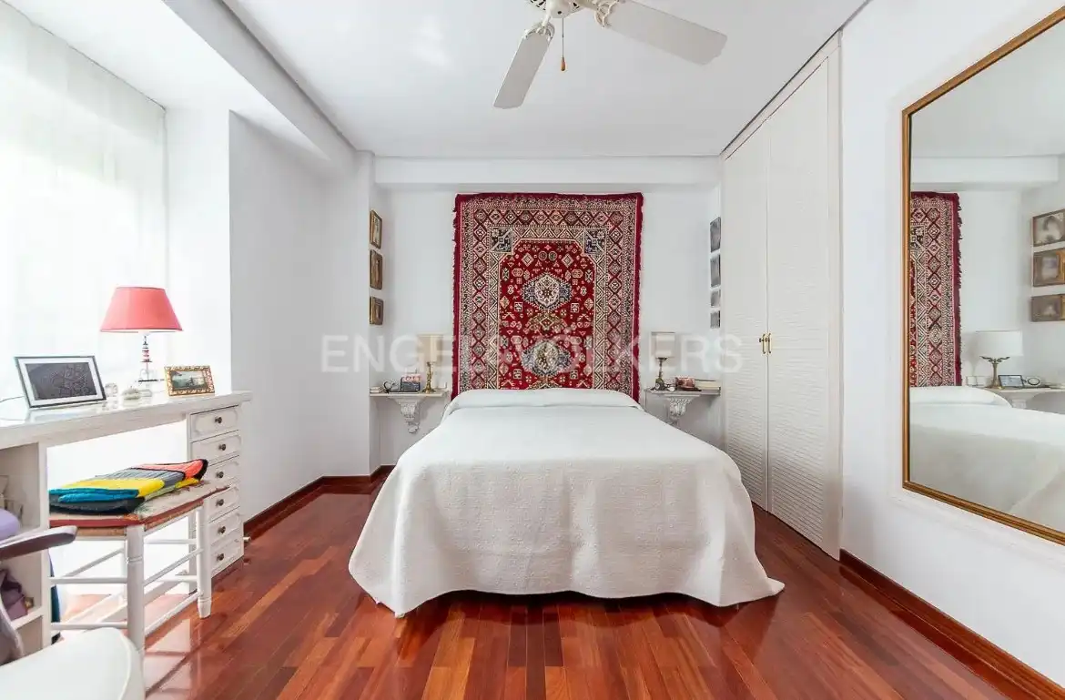 Habitación de Casa o chalet en venta en Madrid con Aire acondicionado, Calefacción y Jardín privado