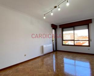 Bedroom of Flat to rent in Vigo   with Heating, Parquet flooring and Storage room