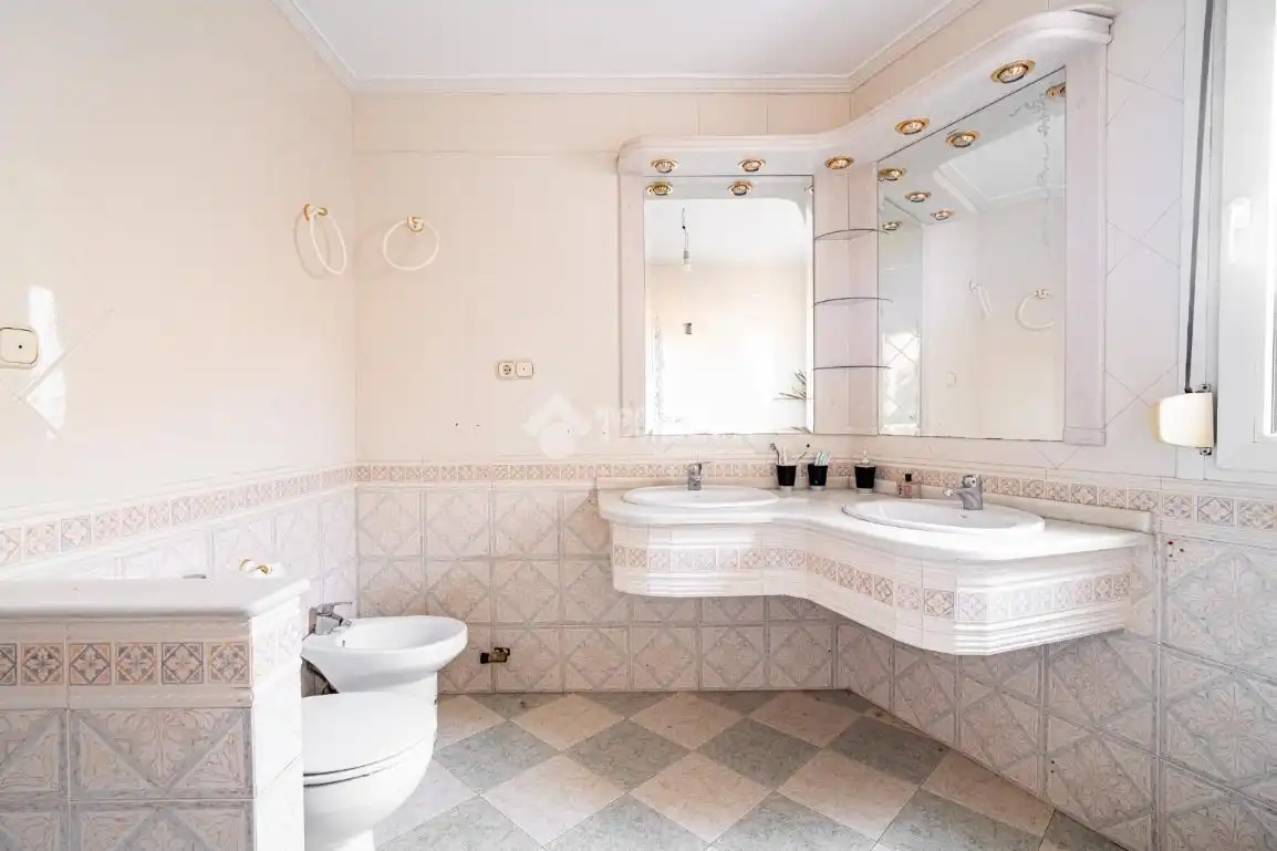 Bathroom of Flat for sale in Padul  with Air Conditioner, Heating and Terrace