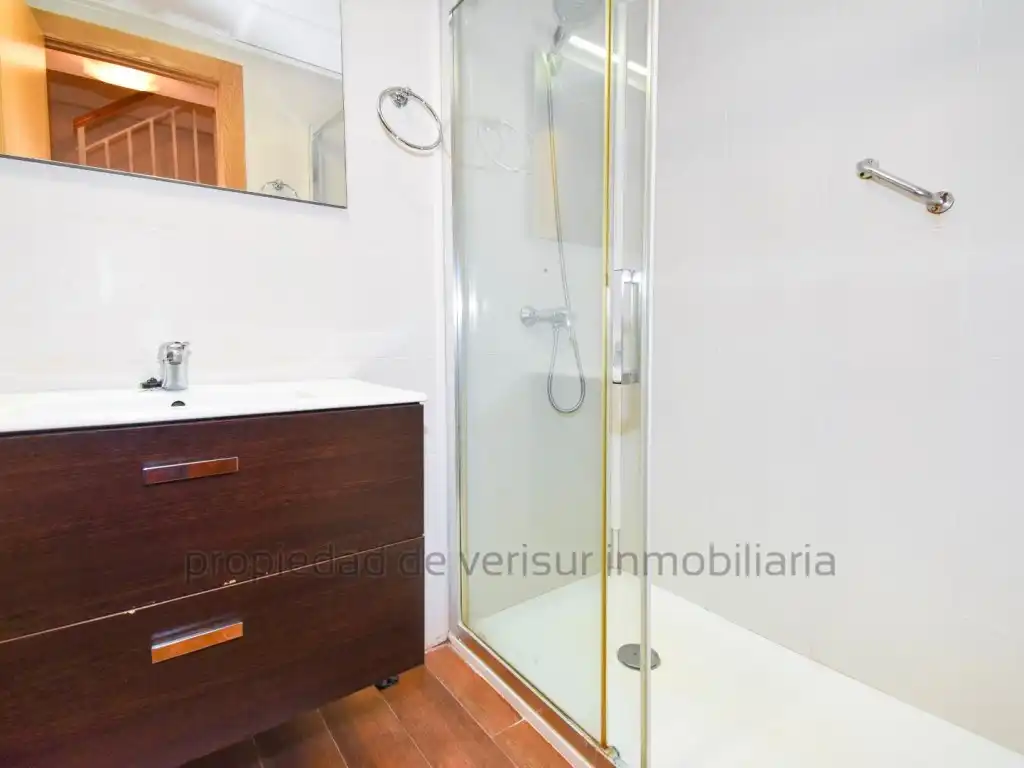 Bathroom of Duplexes for rent in Águilas  with Air Conditioner