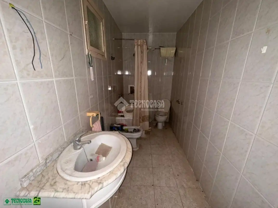 Baño de Casa adosada en venta en Manzanares