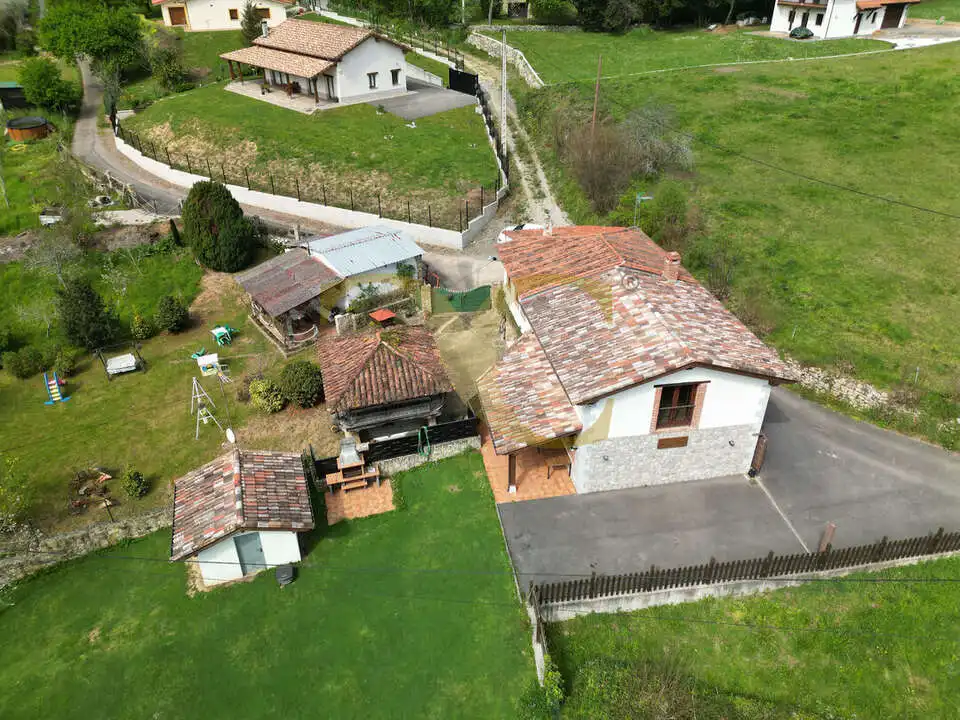 Vista exterior de Casa o chalet en venta en Ribadesella con Calefacción, Jardín privado y Trastero