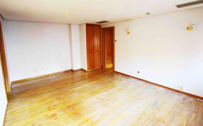 Apartment for sale in  Madrid Capital  with Heating and Community pool