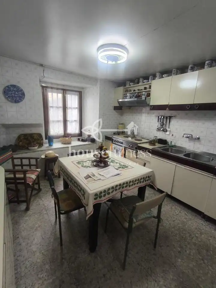Cuina de Finca rústica en venda en Ferrol amb Jardí privat, Terrassa i Traster