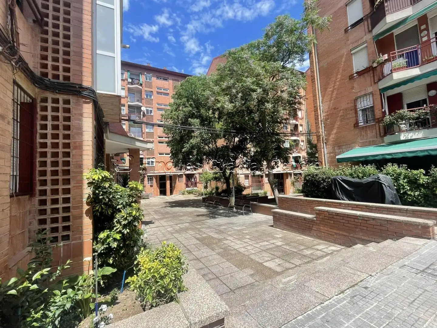 Vista exterior de Piso en venta en Sabadell con Trastero y Balcón