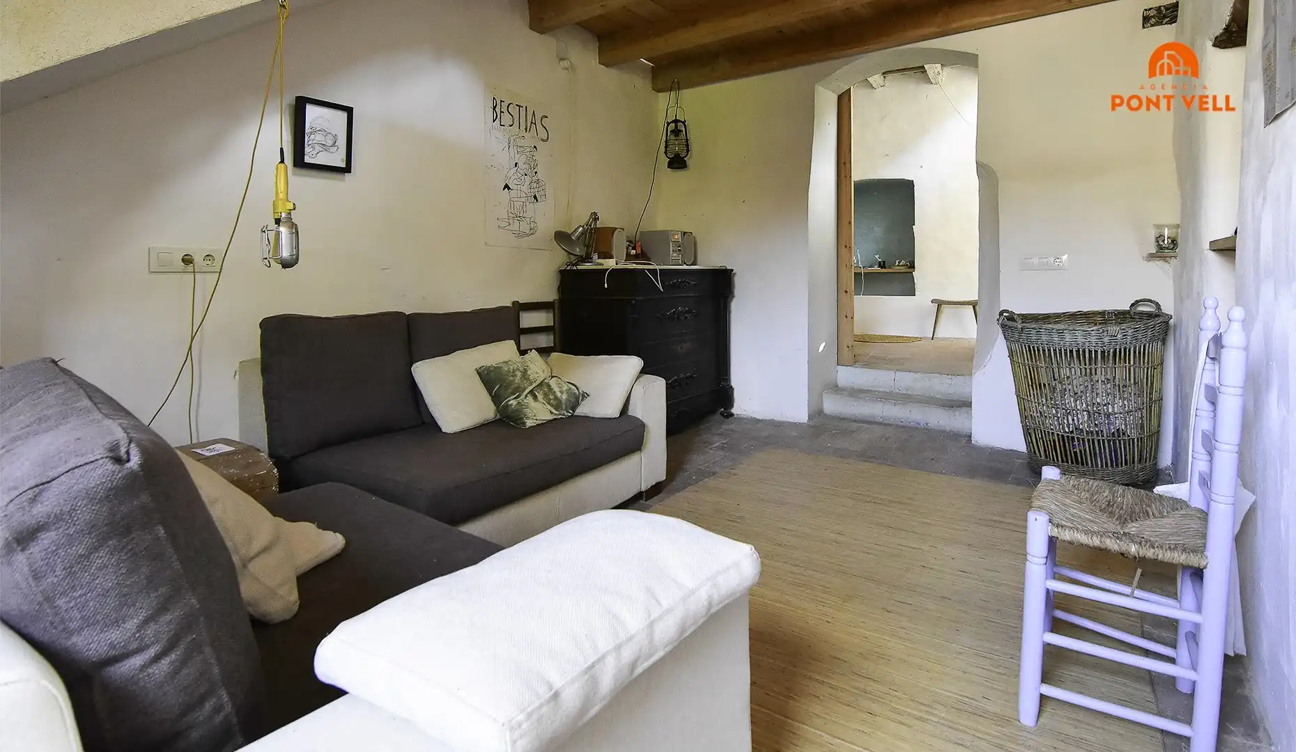 Sala de estar de Finca rústica de alquiler en Rupià con Terraza y Amueblado