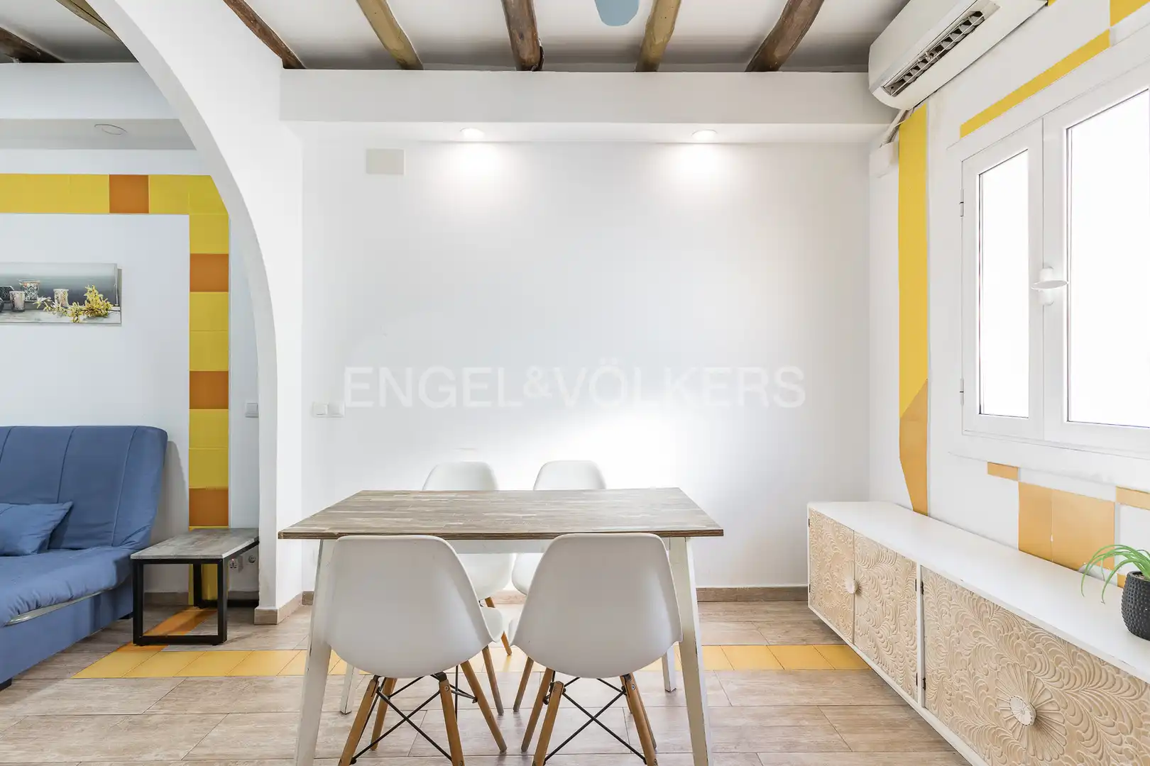 Comedor de Piso en venta en L'Hospitalet de Llobregat con Calefacción