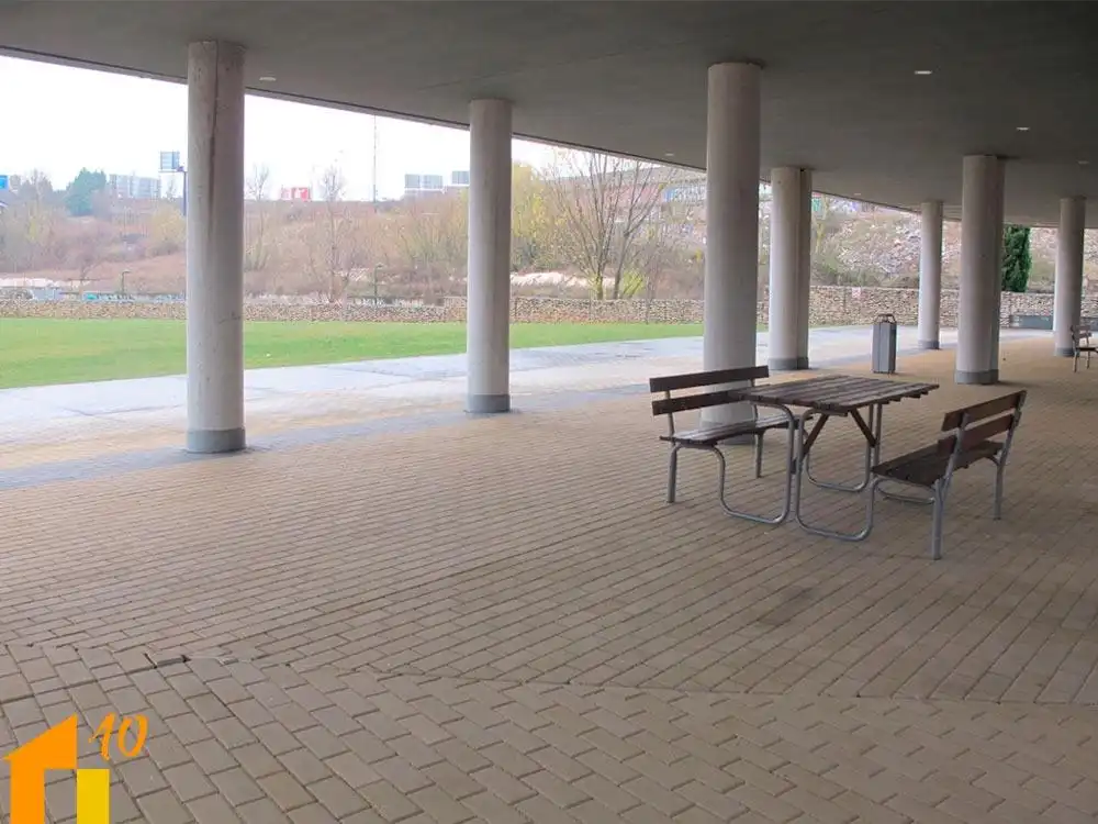 Terraza de Piso de alquiler en Burgos con Calefacción y Trastero
