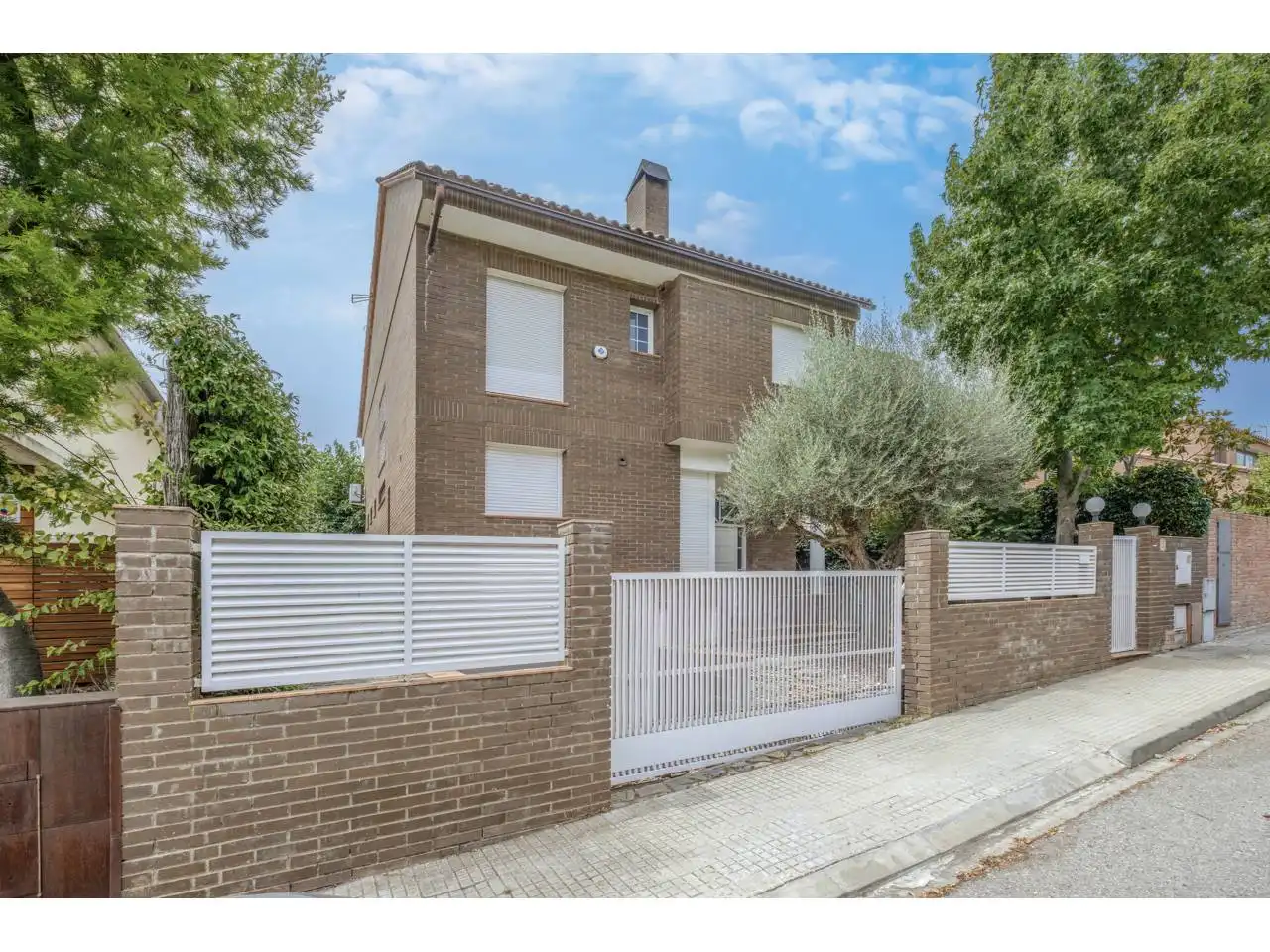 Vista exterior de Casa o chalet en venta en Matadepera con Calefacción, Jardín privado y Piscina