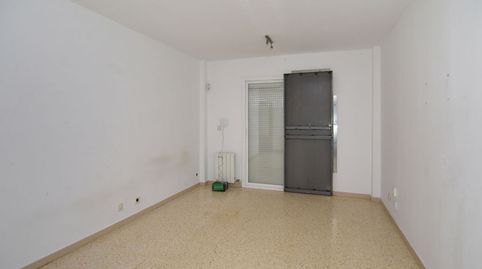 Foto 3 de Piso en venta en Pj Font Dels Frares, Estadi - Santa Anna, Vic